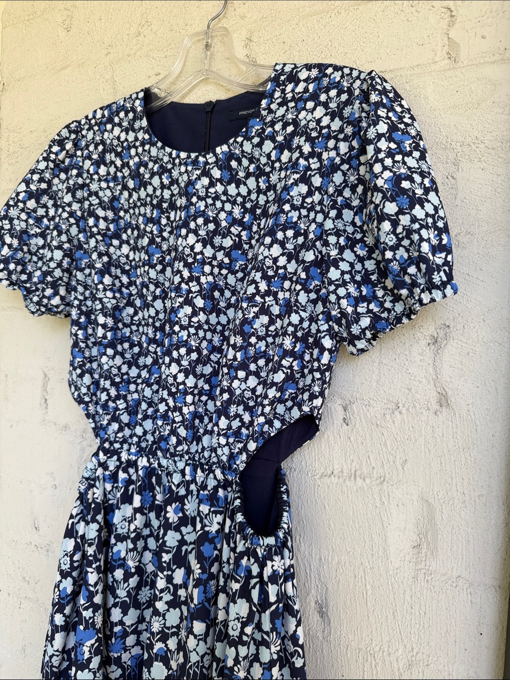 French Connection Bethany Verona Crepe Floral Cutout Mini Dress Size 4 - Picture 4 of 12
